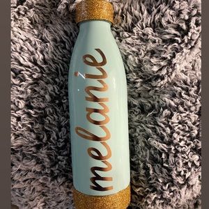 custome named water bottles .